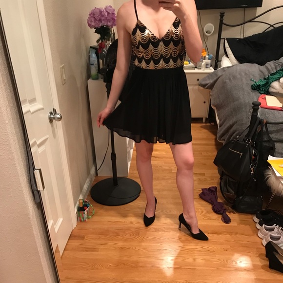 Gold and black sequin dress - Picture 4 of 6